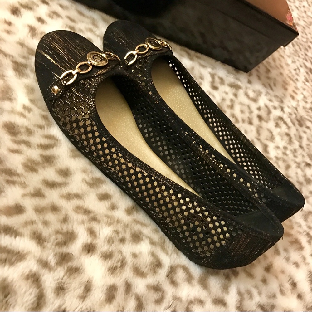 G by Guess Black Metallic Chain-Accent Flats - Picture 4 of 5